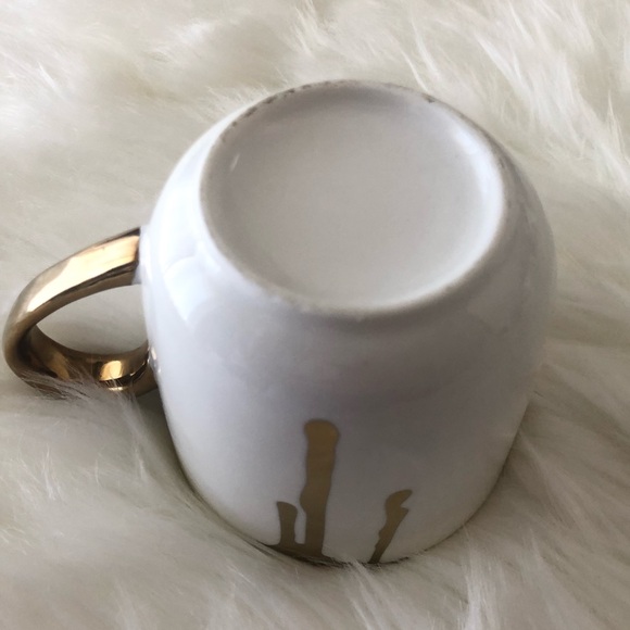 White & Gold Mug with Gold details - Picture 5 of 5